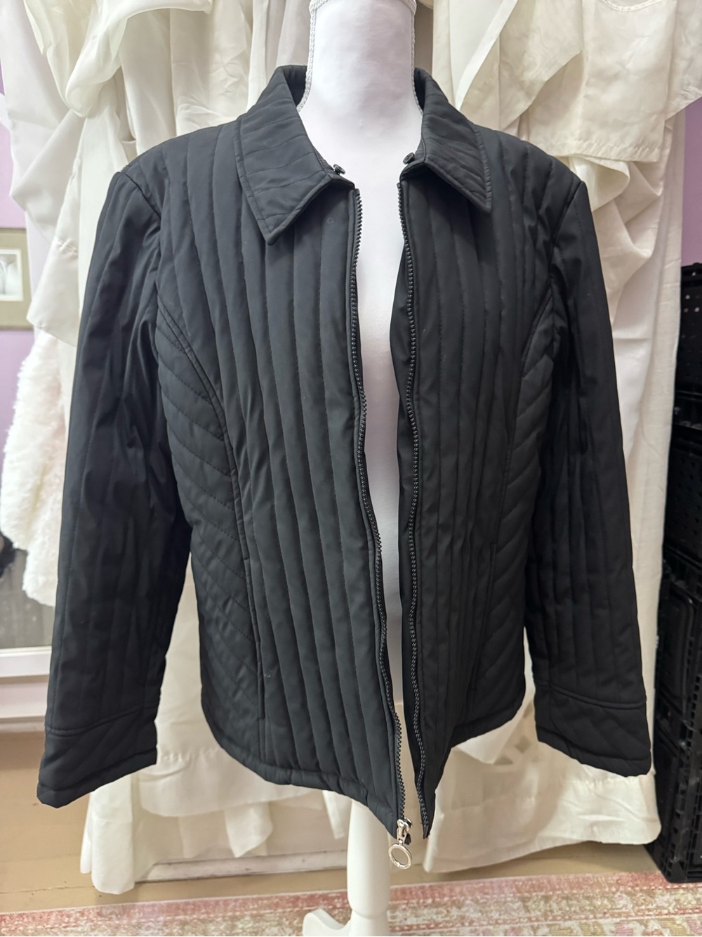NWOT - Women's Black Quilted Puffer Jacket with Collar and Zip